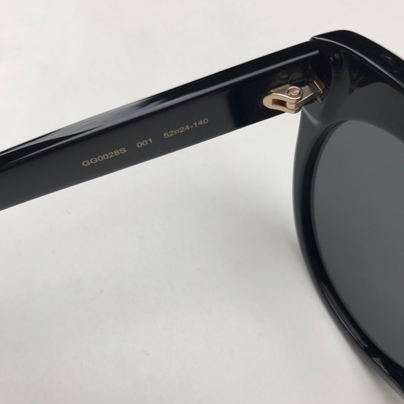 GUCCI Sunglasses - Picture 7 of 9
